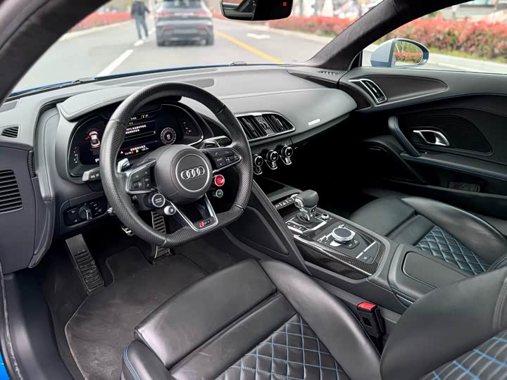 Audi R8 2022 V 10 Coupe performance — фото 5