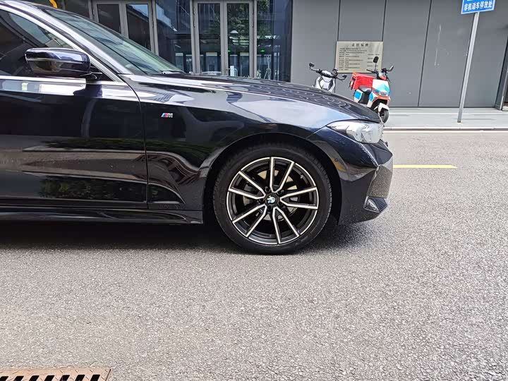 BMW 3 Series 320Li M спортпакет — фото 20