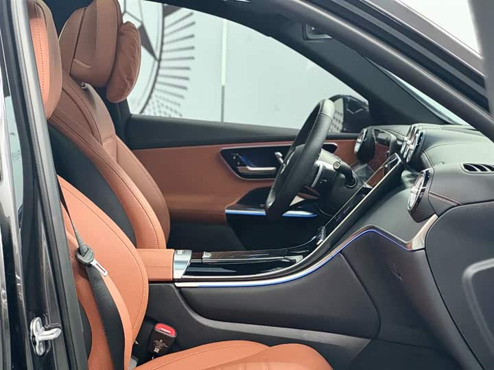Mercedes-Benz GLC 2024 GLC 260 L 4 MATIC Luxury 5 — фото 9