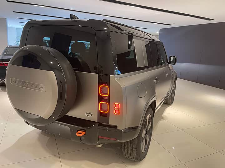 Land Rover Defender — фото 3