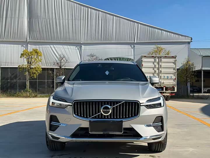 Volvo XC60 2024 B 5 4 WD — фото 2