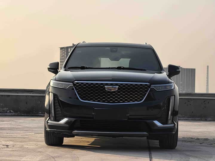 Cadillac XT6 2021 28 T 4 WDLuxury — фото 2