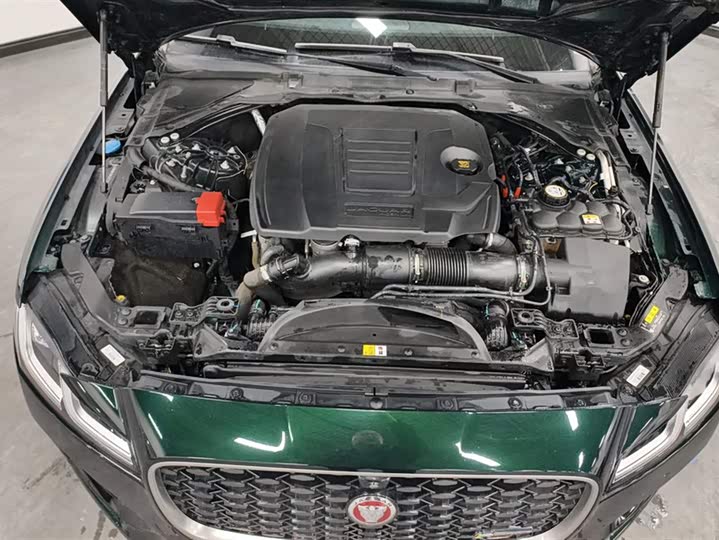 Jaguar XFL 2022 XFL 2.0 T P 250 2 WD — фото 10