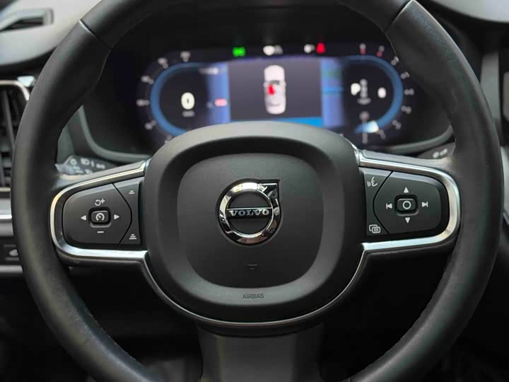 Volvo S60 2023 B 4 — фото 14