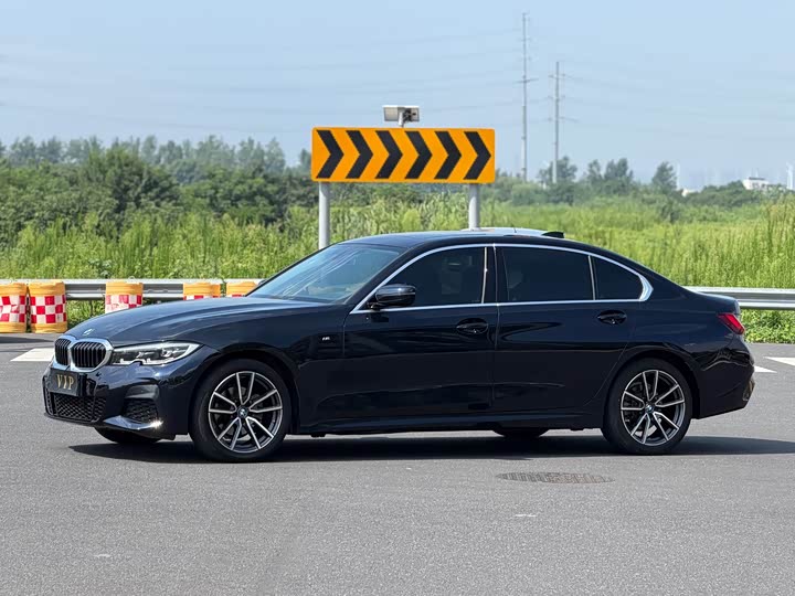 BMW 3-Series 2022 320 Li M