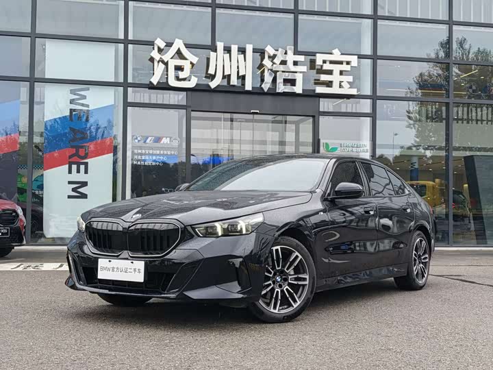 BMW 5-Series 2025 525 Li M