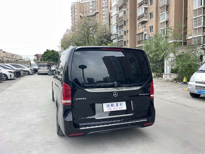 Mercedes-Benz V-Class 2020 V 260 L — фото 4