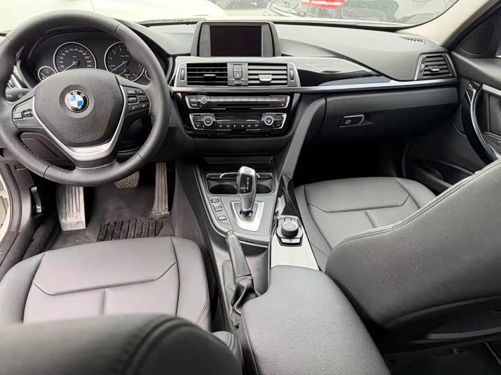 BMW 3 Series 320Li стиль — фото 4