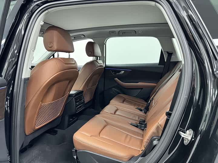 Audi Q7 2024 45 TFSI quattro S line — фото 15