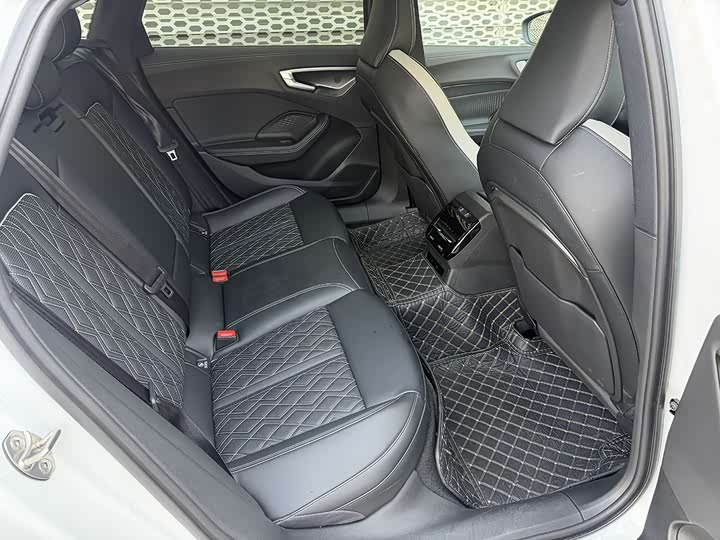 Audi A5L 2026 2.0 T quattro — фото 8