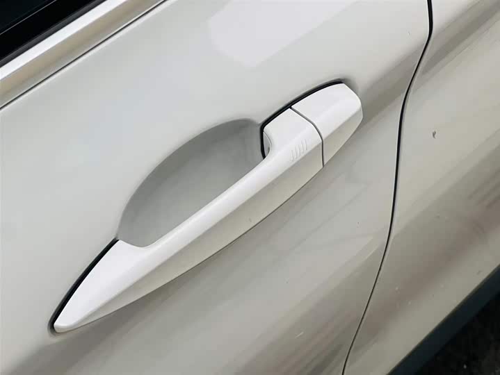 BMW X1 2022 s Drive 25 Li Leading — фото 7