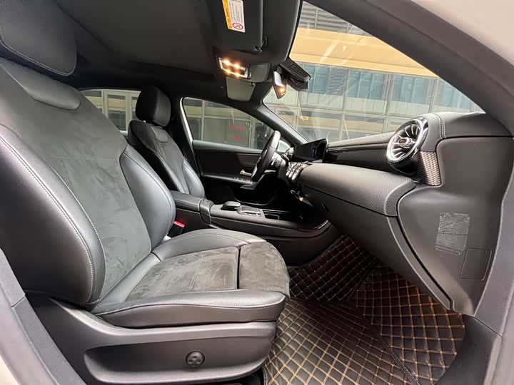 Mercedes-Benz A-Class 2021 A 200 L — фото 12