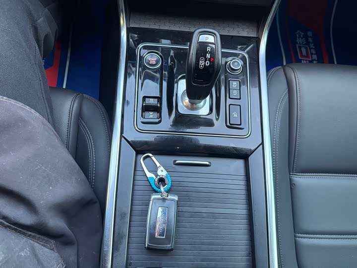 Jaguar XEL 2021 2.0 T 200 PS R-DYNAMIC — фото 26