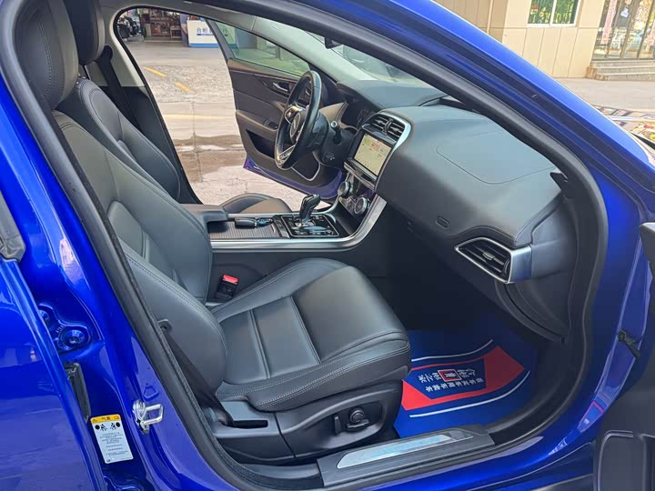 Jaguar XEL 2021 2.0 T 200 PS R-DYNAMIC — фото 20
