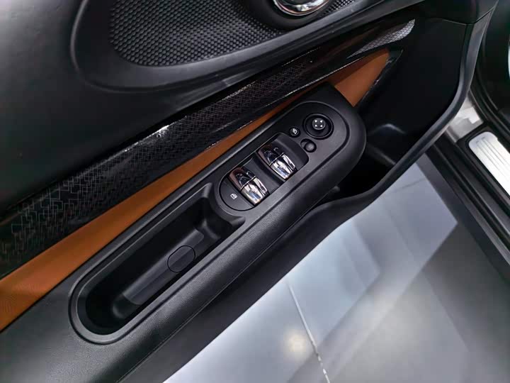 MINI Clubman — фото 16