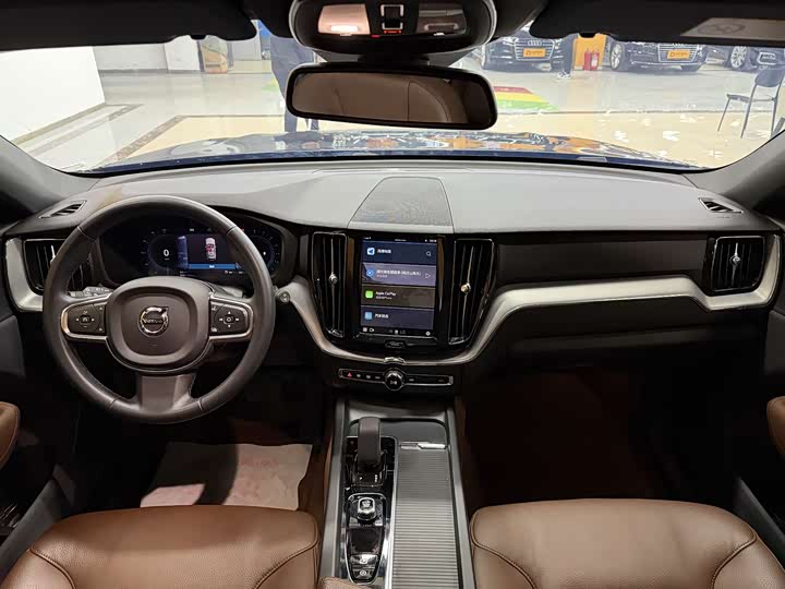 Volvo XC60 2022 B 5 4 WD — фото 5
