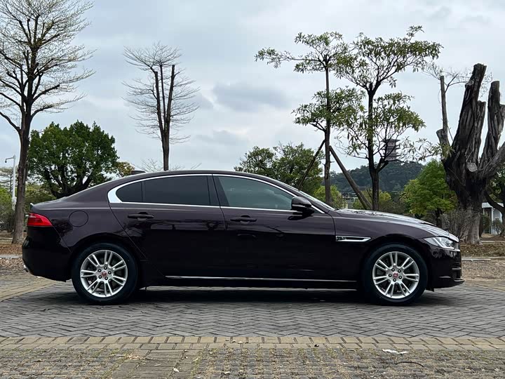 Jaguar XEL 2019 2.0 T 200 PS — фото 4