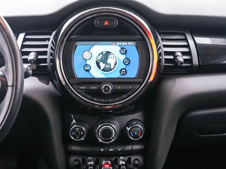 MINI Hatch — фото 15