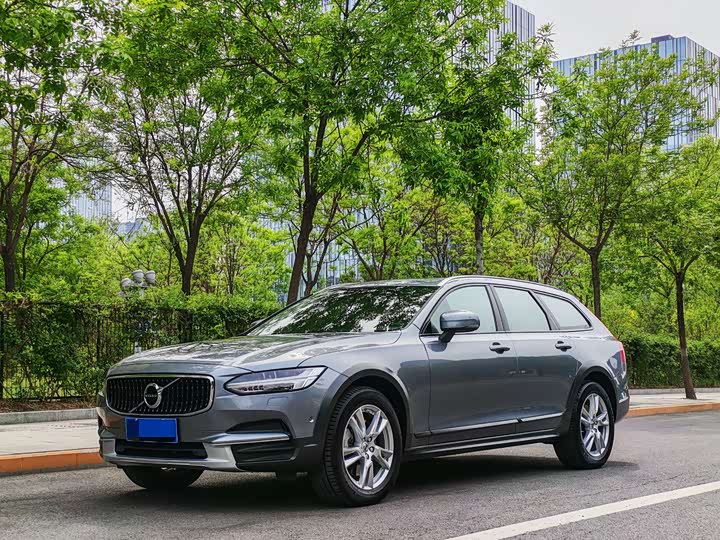 Volvo V90 2017 Cross Country T 5 AWD — фото 1