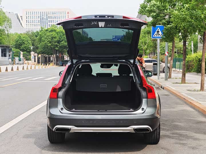 Volvo V90 2017 Cross Country T 5 AWD — фото 19