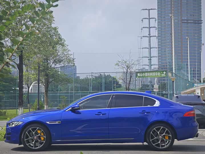 Jaguar XEL 2019 2.0 T 200 PS — фото 6