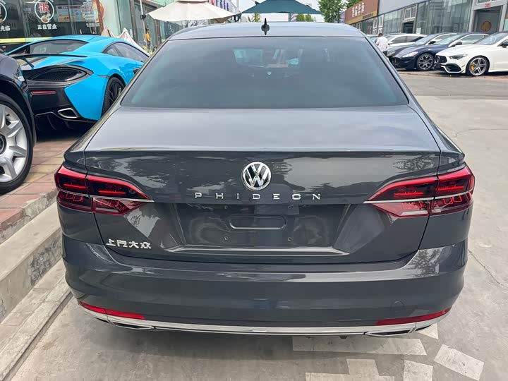 Volkswagen Phideon — фото 3