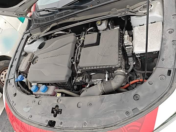 Changan UNI-V 2024 i DD 136km — фото 20