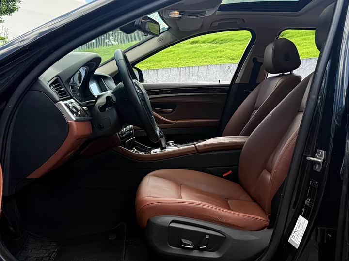 BMW 5 Series 525Li продвинутая — фото 5