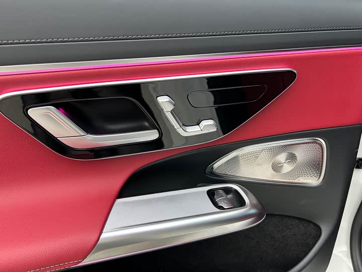 Mercedes-Benz E-Class 2025 E 300 L Luxury — фото 42