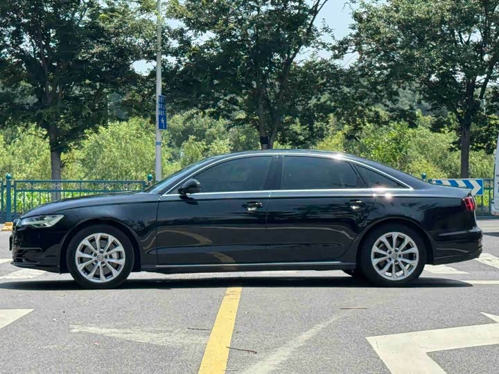 Audi A6L 45 TFSI quattro спорт — фото 3