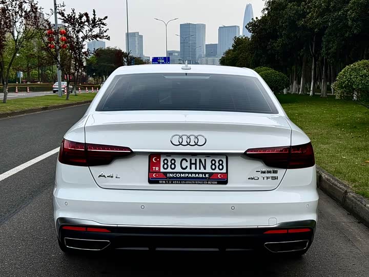 Audi A4L 2020 40 TFSI — фото 11