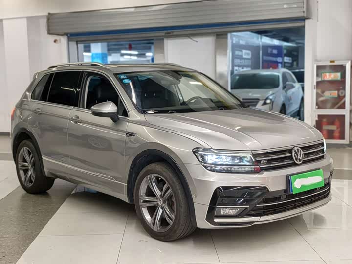 Volkswagen Tiguan 2018 330 TSI 4 WD — фото 3