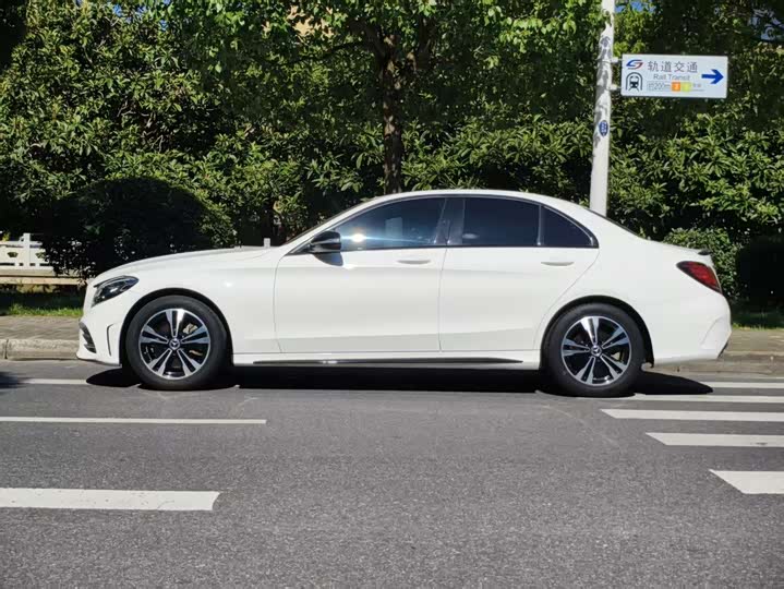 Mercedes-Benz C-Class C 260 спорт — фото 4