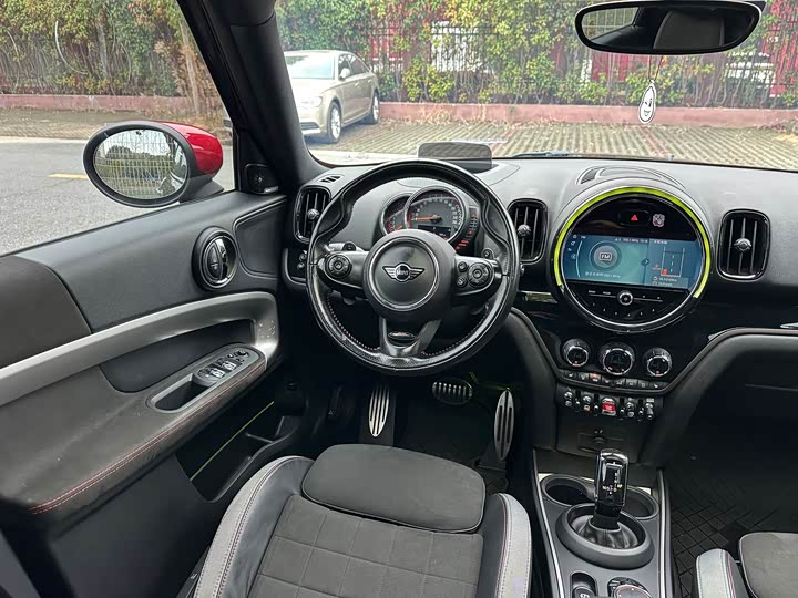 MINI Hatch — фото 16