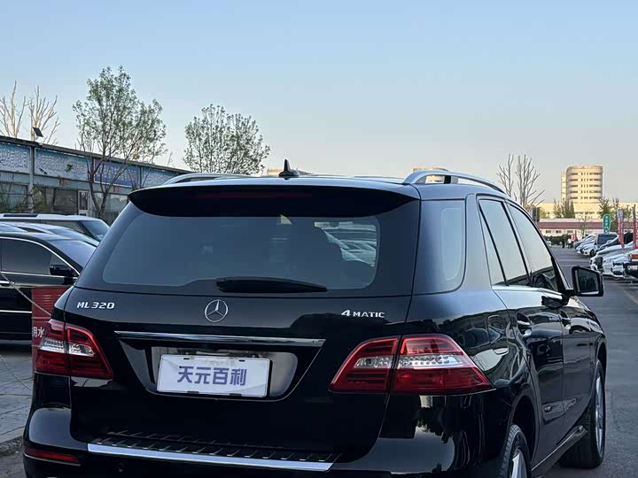 Mercedes-Benz M-Class 2015 ML 320 4 MATIC — фото 5