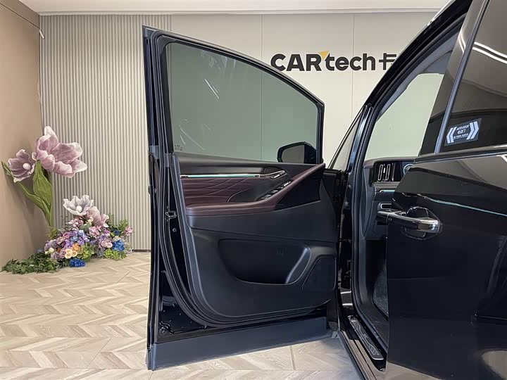 Trumpchi M8 2024 Hybrid — фото 15