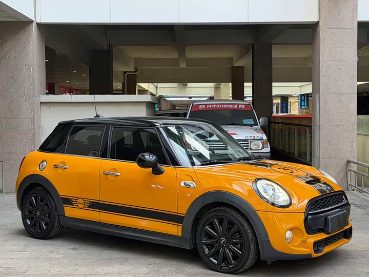 MINI Hatch — фото 1
