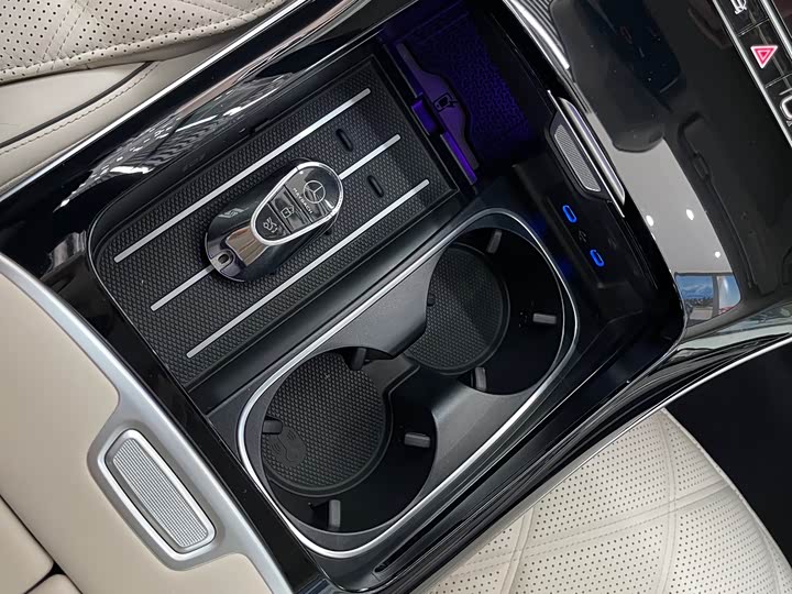 Maybach S-Class 2024 S 480 4 MATIC — фото 9