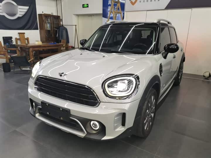 MINI Countryman — фото 1