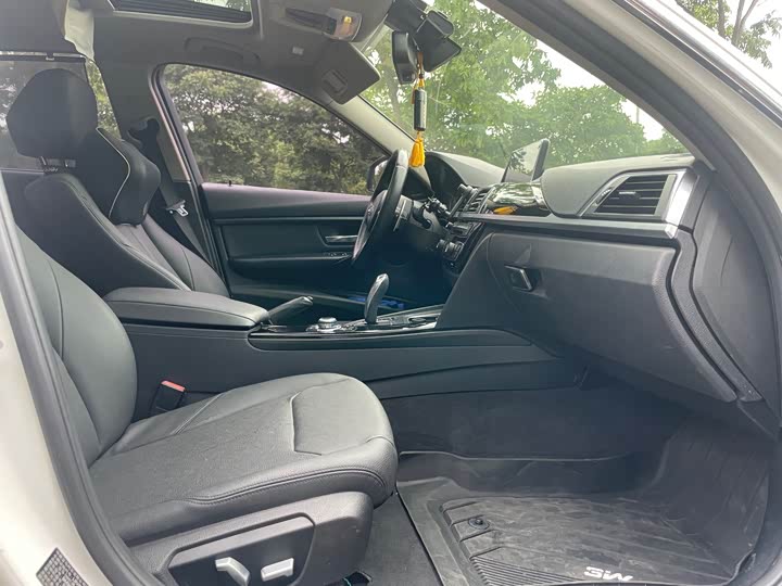 BMW 3 Series 320Li стиль — фото 13