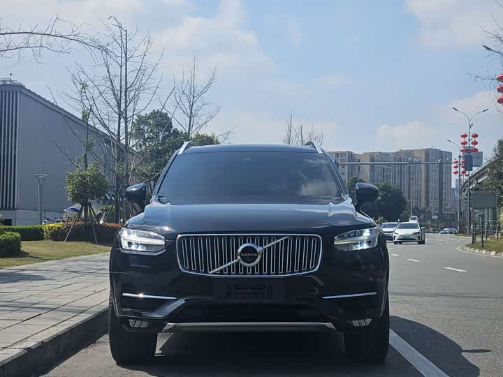 Volvo XC90 2018 T 6 7 — фото 7