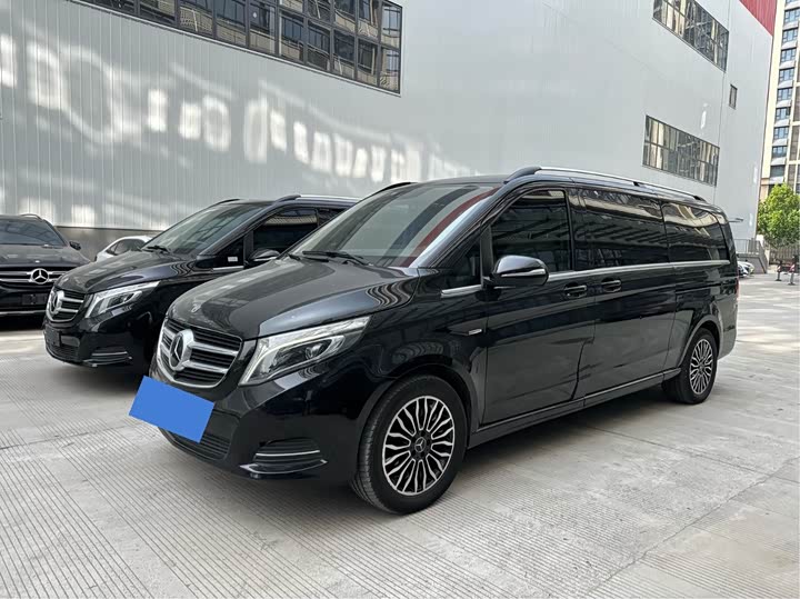 Mercedes-Benz V-Class 2017 V 260 L — фото 1