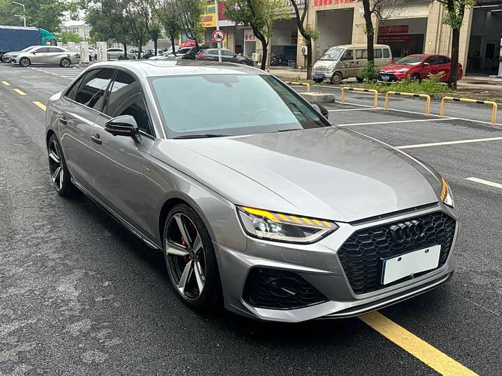 Audi A4L 2020 40 TFSI — фото 3