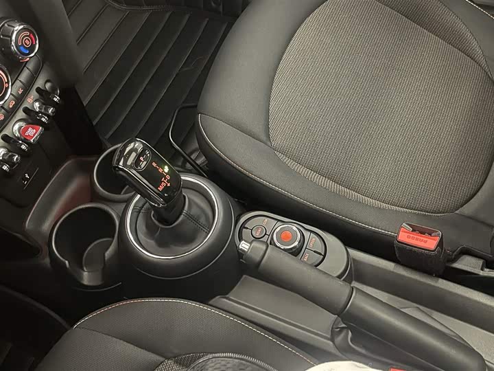 MINI Hatch — фото 19
