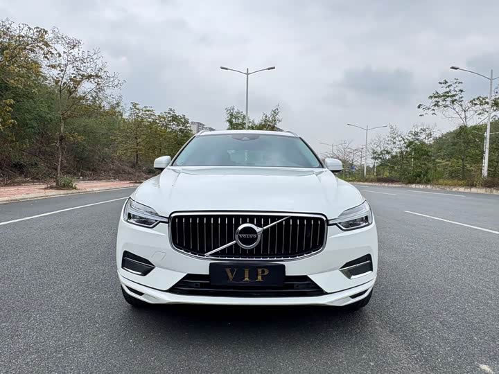 Volvo XC60 2019 T 5 4 WD VI — фото 3