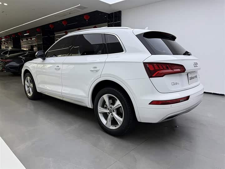 Audi Q5L 2020 40 TFSI — фото 7