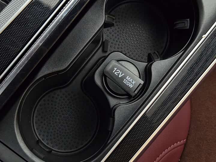 Hongqi HS5 2023 2.0 T 4 WD Pro — фото 31