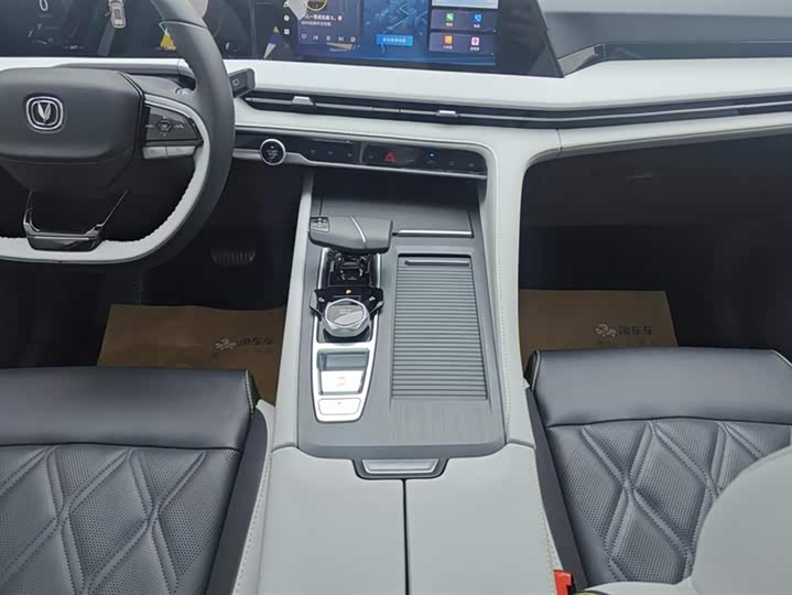 Changan CS75 PLUS 2023 1.5 T ATPremium — фото 16