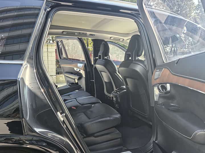 Volvo XC90 2017 T 6 5 — фото 20