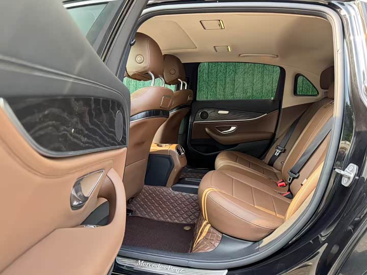 Mercedes-Benz E-Class 2017 E 300 L — фото 6